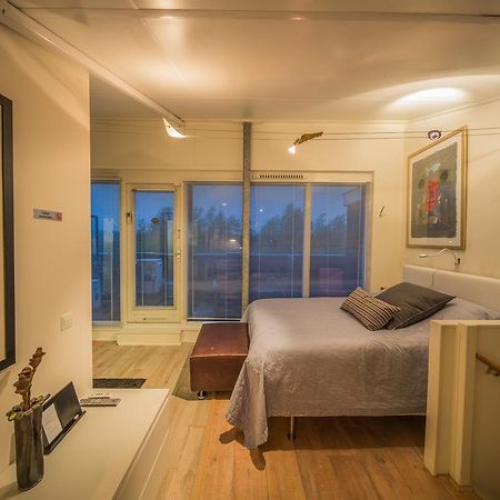 Bed and Breakfast Sleep At Slim Амстердам Экстерьер фото